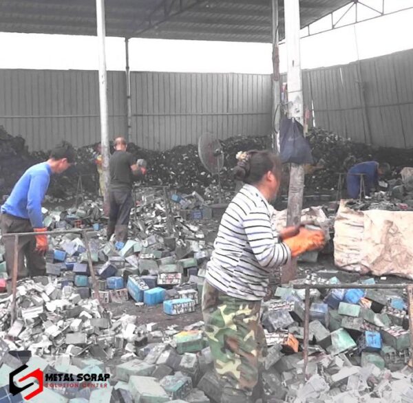 Drained Lead Car Battery Scrap - Image 3