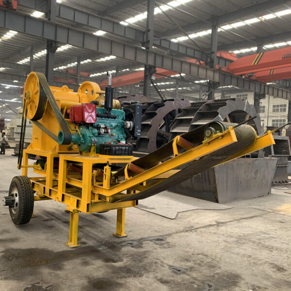 Mobile  jaw crusher with belt conveyor - Image 3